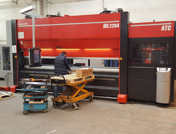 amada-hg-220-4atc